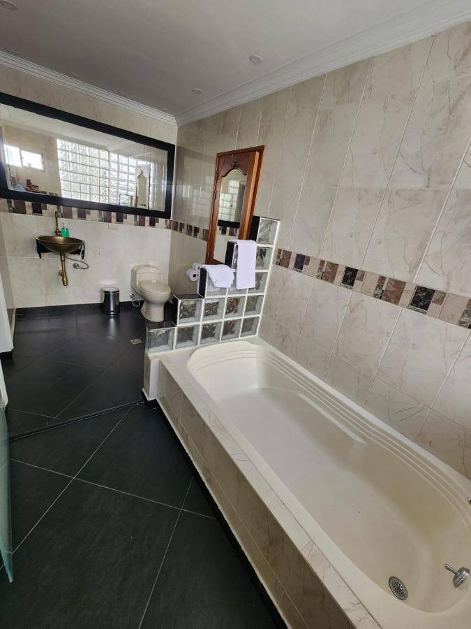 Hotel Boutique Deluxe Home Μεντεγίν Εξωτερικό φωτογραφία